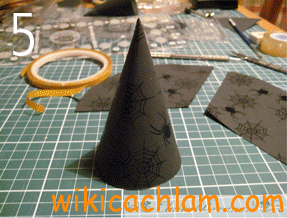 Cách làm mũ phù thủy bằng giấy đậm chất Halloween-4