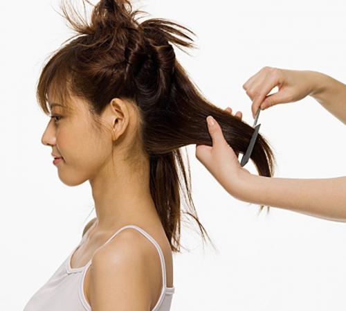 12 Cách làm tóc thẳng sau khi uốn nhanh nhất tại nhà