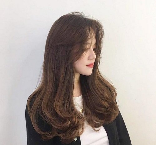 Cách làm tóc xoăn đuôi Hàn Quốc đẹp đơn giản tại nhà-6
