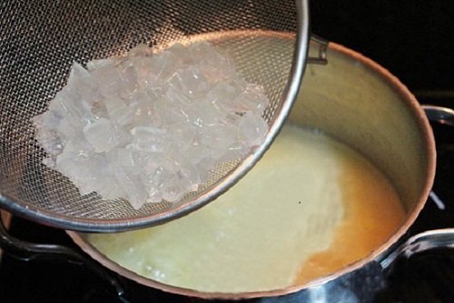 Cách nấu chè đậu xanh nguyên hạt ngon, thanh mát-4