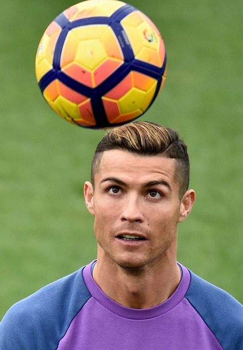 13 Kiểu tóc của Cristiano Ronaldo CR7 lịch lãm nhất-8
