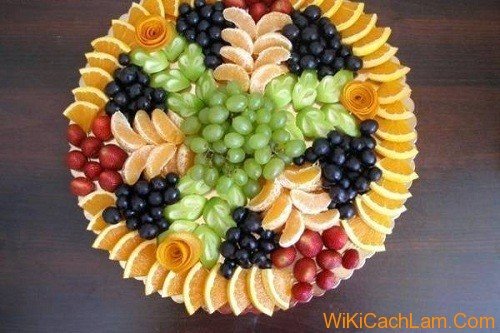 Những cách trang trí dĩa trái cây đơn giản mà đẹp mắt