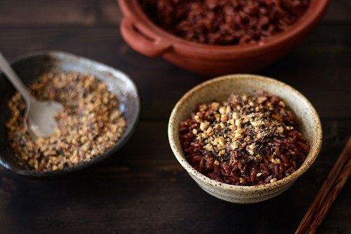3 Cách làm gạo lứt muối mè giảm cân hiệu quả-5