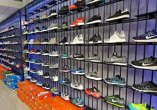 Những shop bán giày Nike chính hãng uy tín ở TPHCM-10