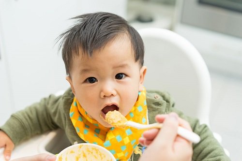 Thực đơn ăn dặm kiểu Nhật cho bé từ 6 – 18 tháng tuổi