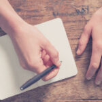 Soạn bài Trình bày ý kiến về một vấn đề xã hội (ý nghĩa của tiếng cười trong đời sống)